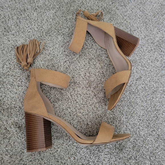 ASOS New Look Suede Tassel Block Heeled Sandals 9 - Picture 1 of 11